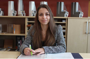 Vedoucí jihlavské pobočky Okna Macek